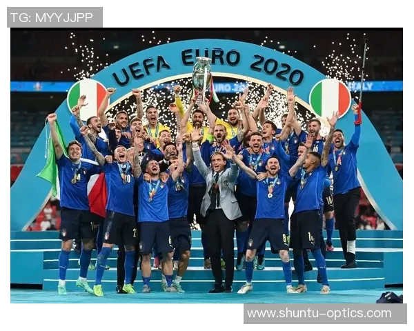 足球球星游戏卡包玩法揭秘如何收集和交易梦幻阵容